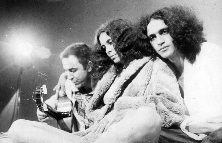 Os músicos João Gilberto, Gal Costa e Caetano Veloso