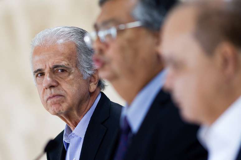 José Múcio, ministro da Defesa do Governo Lula