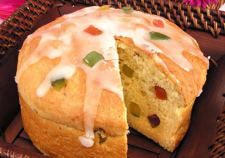 P&atilde;o de ricota com frutas cristalizadas &ndash; Foto: Guia da Cozinha