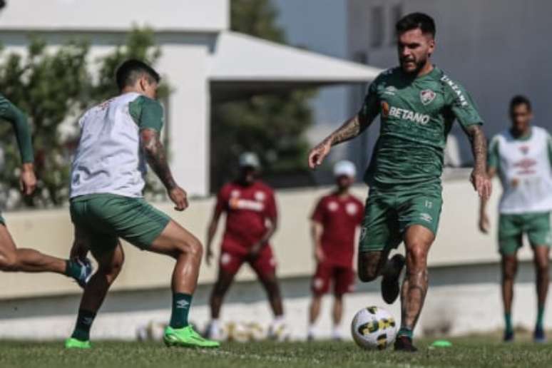 Nathan em treino nas Laranajeiras (Foto: Marcelo Gonçalves/Fluminense FC)