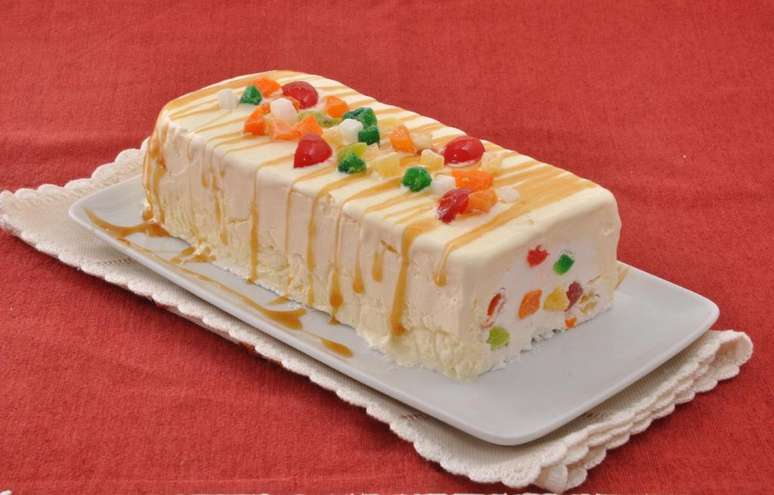 Lev&iacute;ssimo de frutas cristalizadas &ndash; Foto: Guia da Cozinha