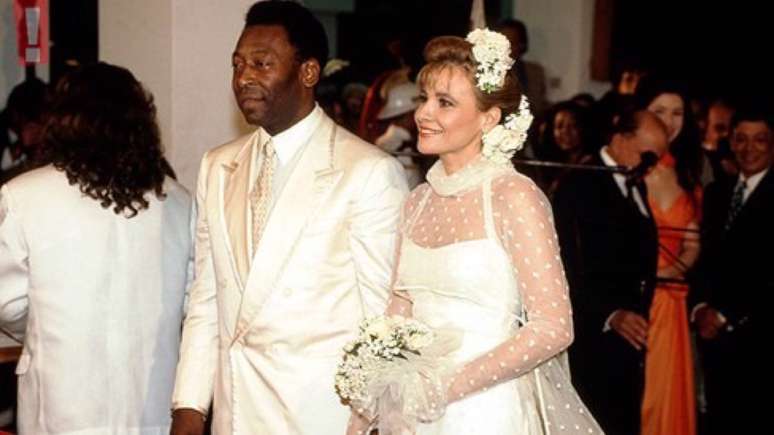 O casamento de Pelé e Assíria no Recife: uma união discreta que virou amizade