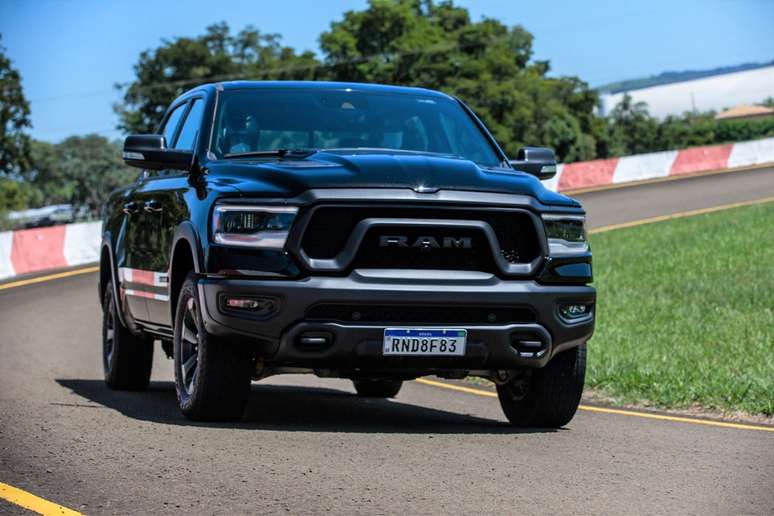 Ram 1500 Rebel fechou 2022 como o 9&ordm; modelo premium mais vendido.