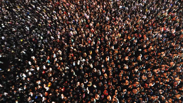 O dem&oacute;grafo Jos&eacute; Eust&aacute;quio Diniz Alves considera 207 milh&otilde;es um n&uacute;mero baixo para a popula&ccedil;&atilde;o brasileira e avalia que resultado pode sinalizar problemas de cobertura do Censo