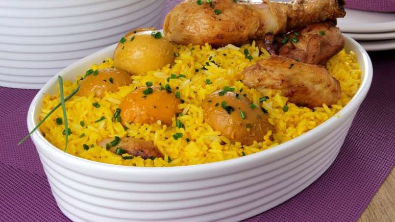 Arroz com frango e pequi goiano – Foto: Guia da Cozinha