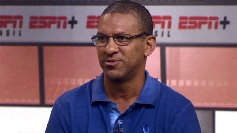 Djalminha é comentarista nos canais ESPN (Foto: Reprodução / ESPN)