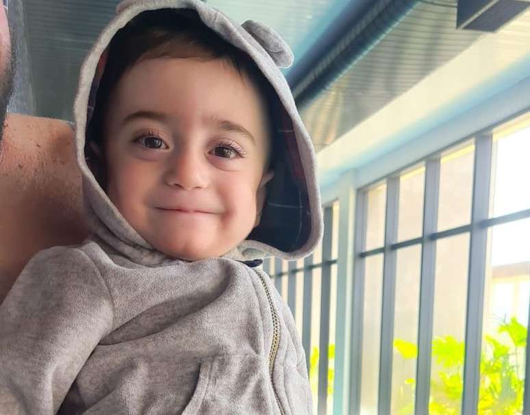 Benício teve alta nove meses depois de nascer. Precisou de acompanhamento, mas segue saudável