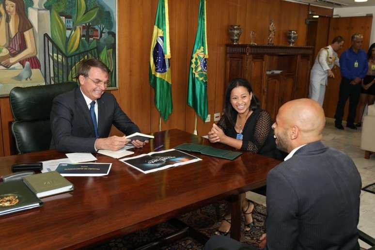 Bolsonaro no gabinete presidencial 