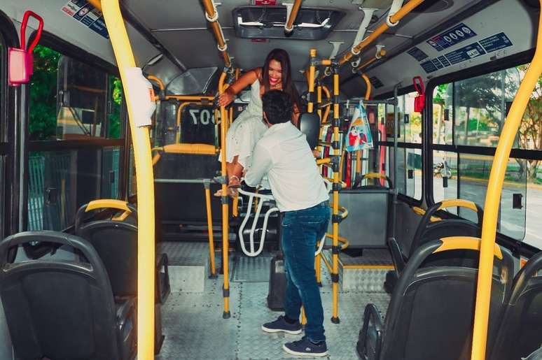 Como chegar até Escritorio Romance+Favorita em Ananindeua de Ônibus?