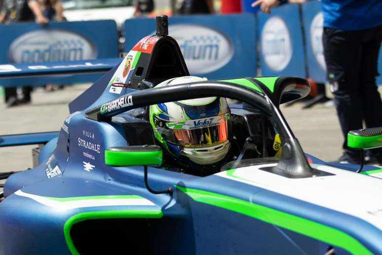 Fefo Barrichello participu da F4 Brasil em 2022 