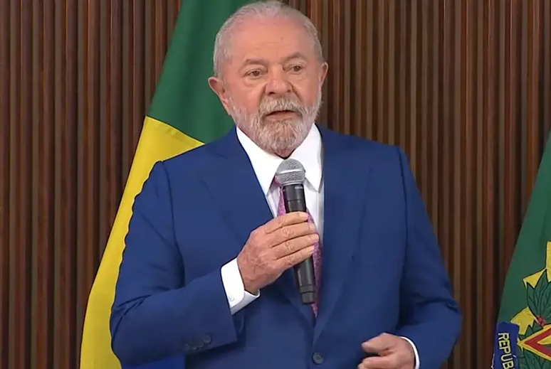 Lula em primeira reunião ministerial de seu terceiro mandato