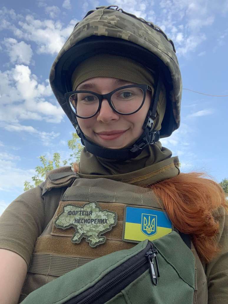Maryna Moloshna &eacute; jornalista e, como muitas mulheres, resolveu se alistar como volunt&aacute;ria