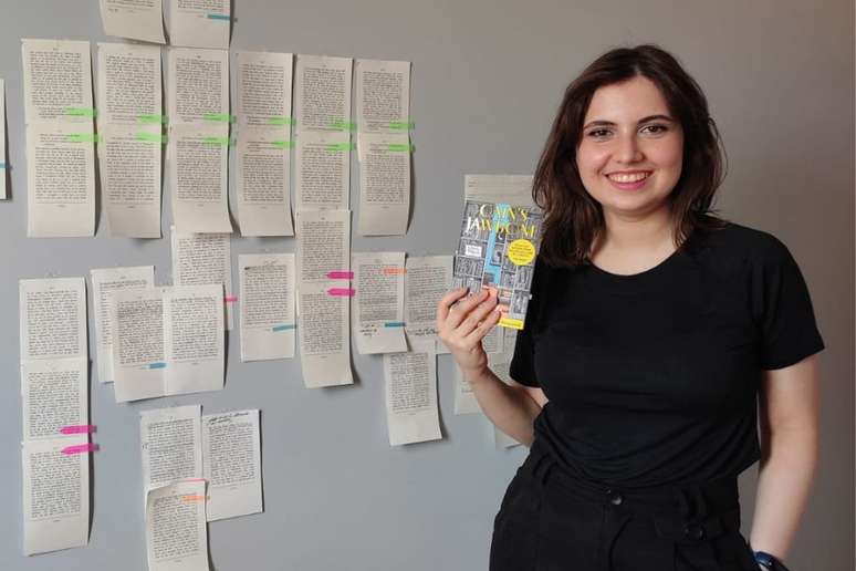 Giulia Ribeiro criou comunidade online para tentar solucionar mistério do livro "A Mandíbula de Caim"