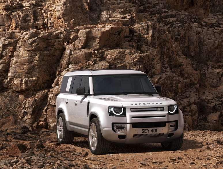 Land Rover Defender 130