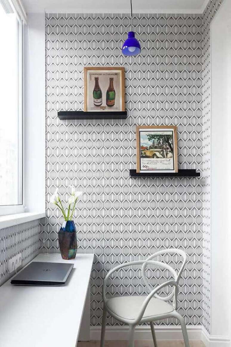 52. Papel de parede para cantinho de estudo simples decorado com estilo clean &ndash; Foto: AD Magazine