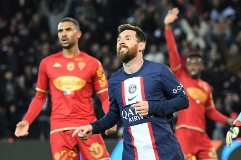 Messi marca em vitória do PSG (Foto: BERTRAND GUAY / AFP)