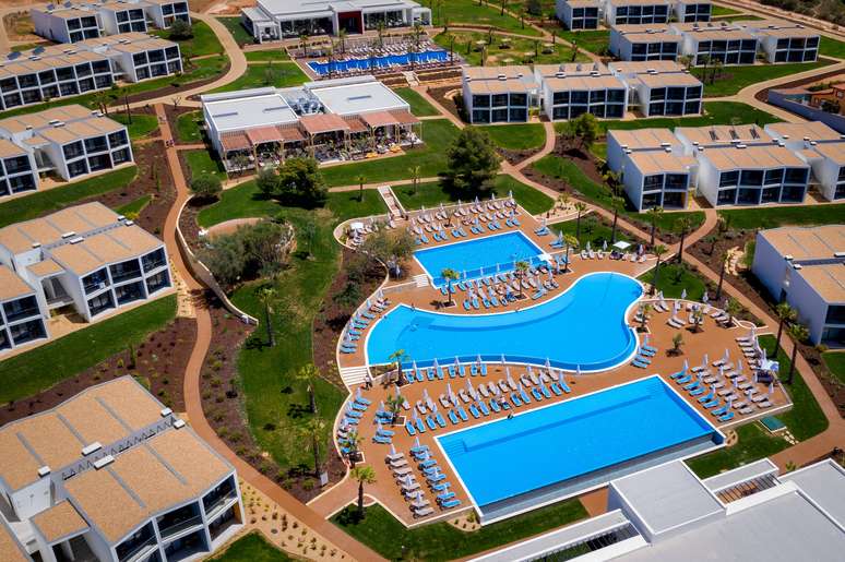 N&atilde;o faltar&atilde;o piscinas no Tivoli Alvor, resort all-inclusive que mira nas fam&iacute;lias.