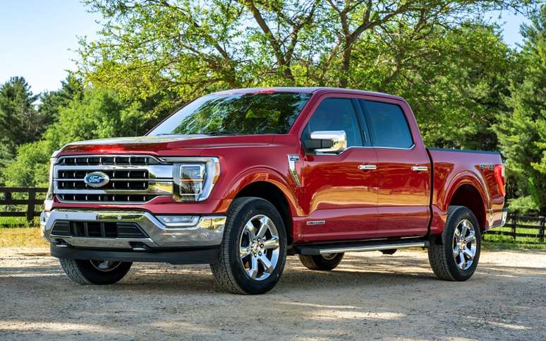 Ford F-150: primeiras unidades foram flagradas no Brasil.