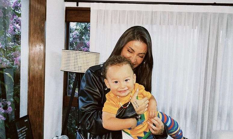 Bianca Andrade e Chris, seu filho com Fred