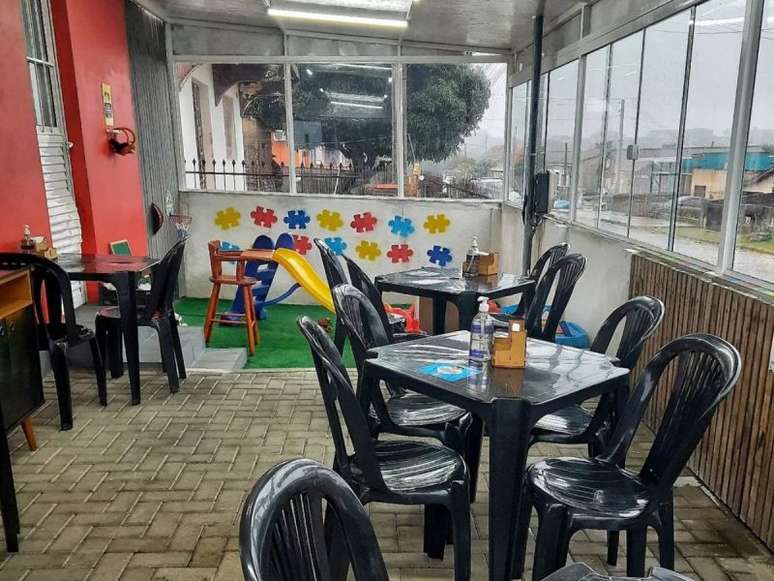 De área kids com jogos a menu especial, restaurantes para ir com as  crianças no Rio de Janeiro