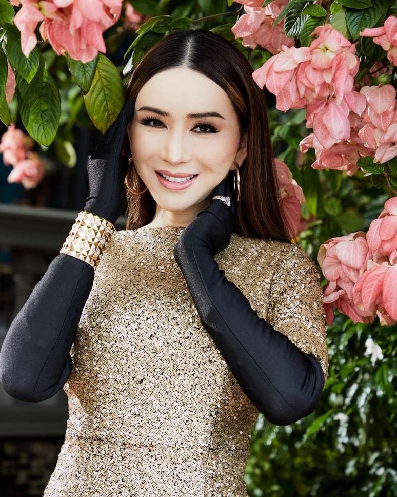 A empresária tailandesa trans Anne Jakkapong Jakrajutatip é a dona do Miss Universo