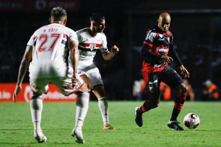 São Paulo Cria Chances, Mas Esbarra Na Defesa Do Ituano E Estreia No ...