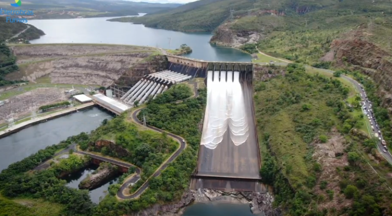 Com aumento das chuvas, hidrelétricas do Brasil abrem comportas dos reservatórios 