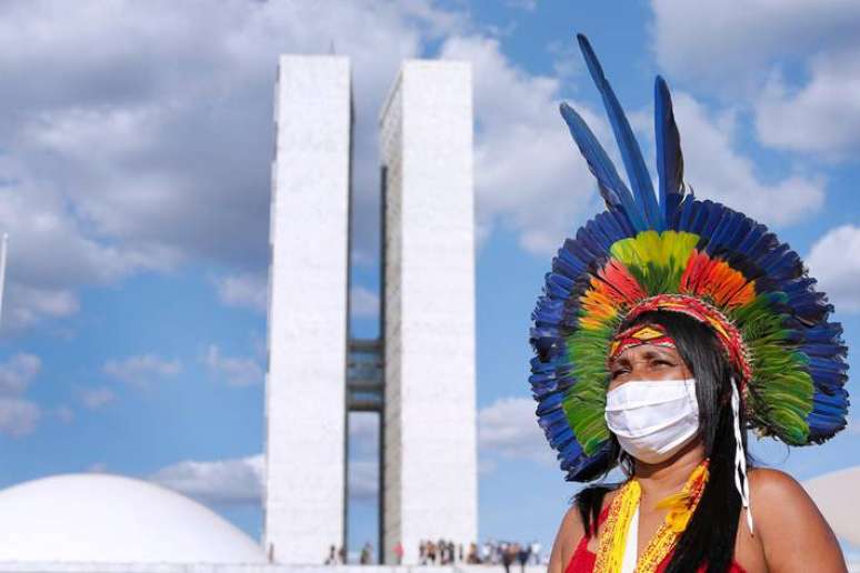 Número de indígenas na Câmara dos Deputados saltou de um para cinco.