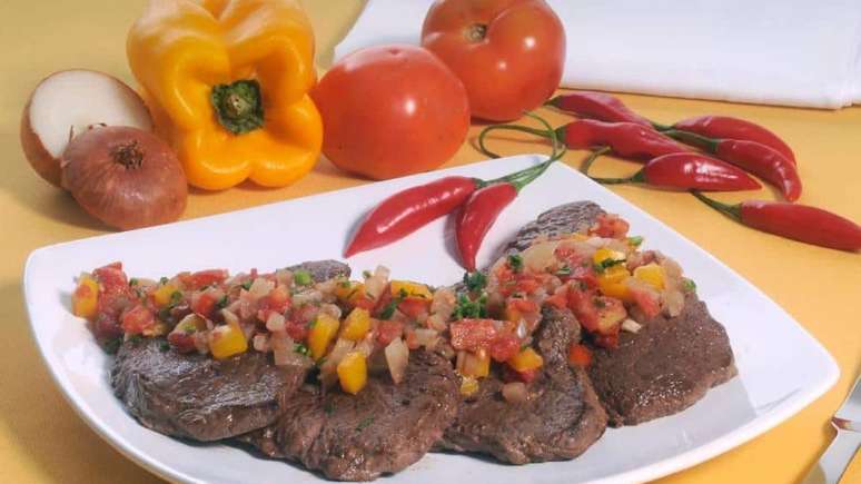 Bife picante &ndash; Foto: Guia da Cozinha