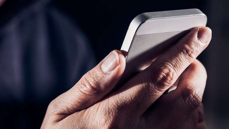 Pesquisador diz que solu&ccedil;&atilde;o poderia ser aplicar um desconto previdenci&aacute;rio no que a plataforma paga ao motorista ou motoboy