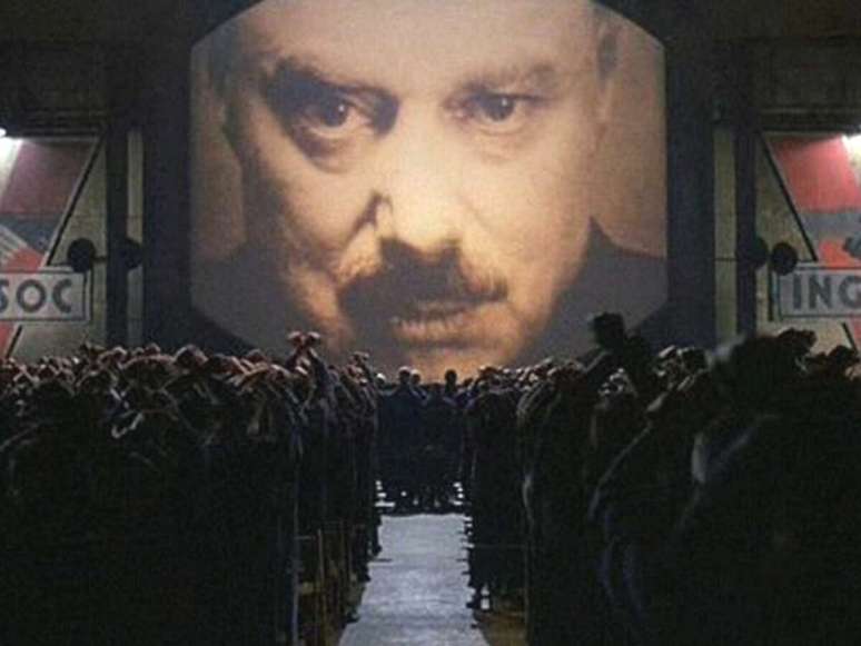 '1984' j&aacute; ganhou diversas adapta&ccedil;&otilde;es para o cinema, teatro e televis&atilde;o. A figura do Grande Irm&atilde;o