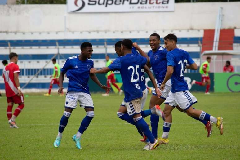 Cruzeiro entra em campo pela Copinha nesta segunda (Foto: Pedro Carvalho/Cruzeiro)