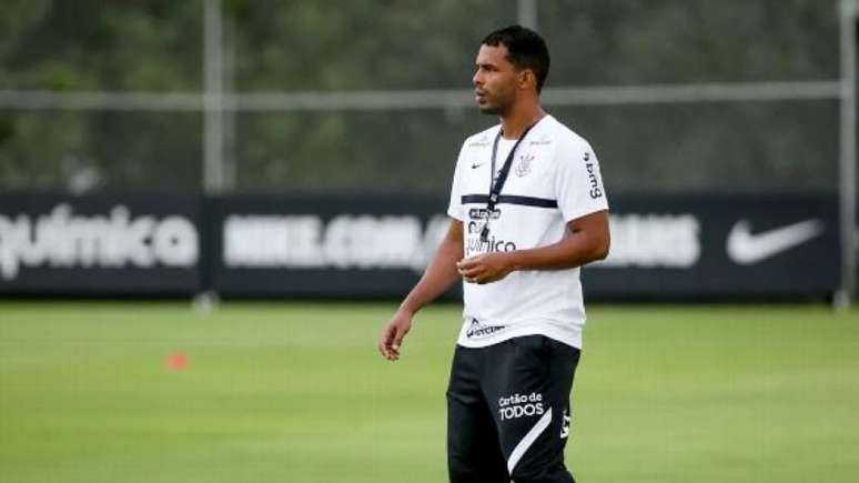 Fernando Lázaro durante treino do Corinthians (Foto: Rodrigo Coca/Ag. Corinthians)