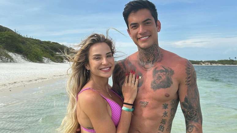 Together for a month, Gabi Martins asks Lincoln Lau to cover up a tattoo with an ex’s face