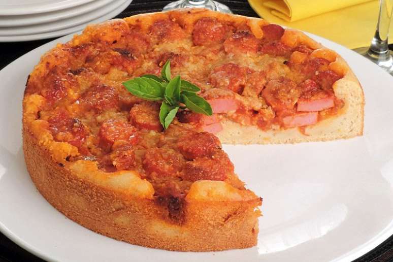 Torta rápida de salsicha – Foto: Guia da Cozinha