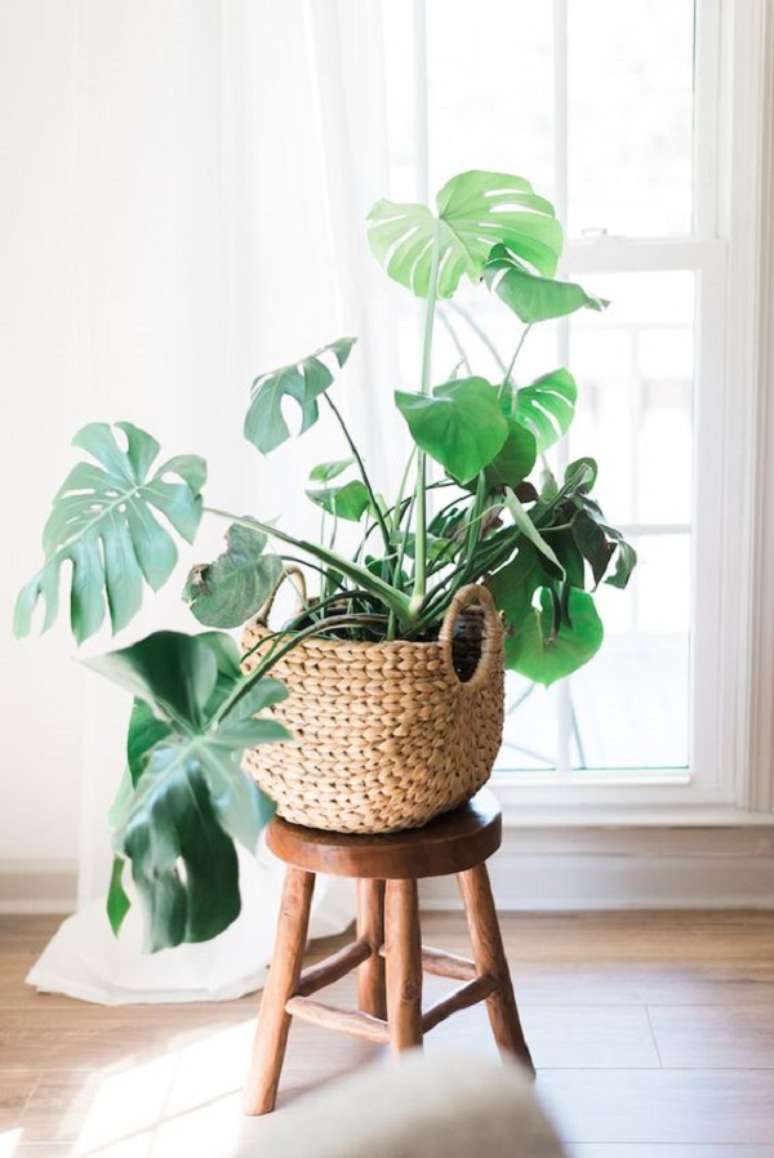 36. Cesto de palha para sala de estar &ndash; Foto Bandd Design