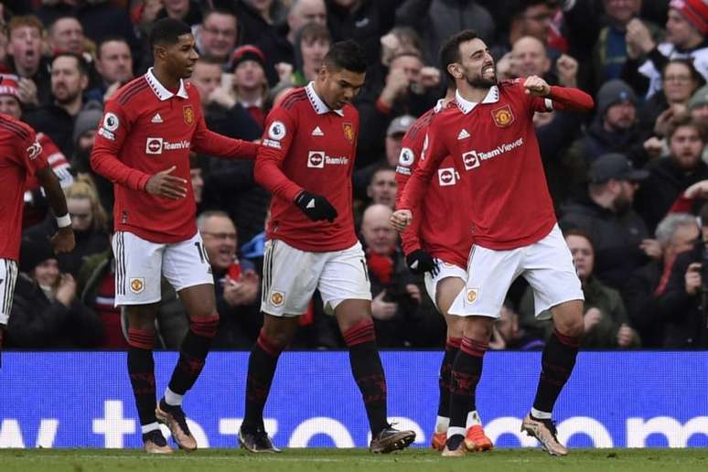 Manchester United está embalado após vitórias em sequência (Foto: OLI SCARFF / AFP)