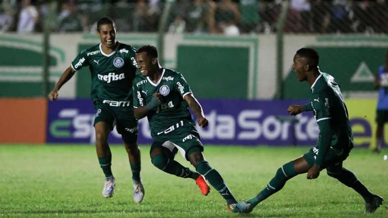 Jogos de hoje da Copinha; saiba onde assistir às quartas de final da Copa  São Paulo - Lance!