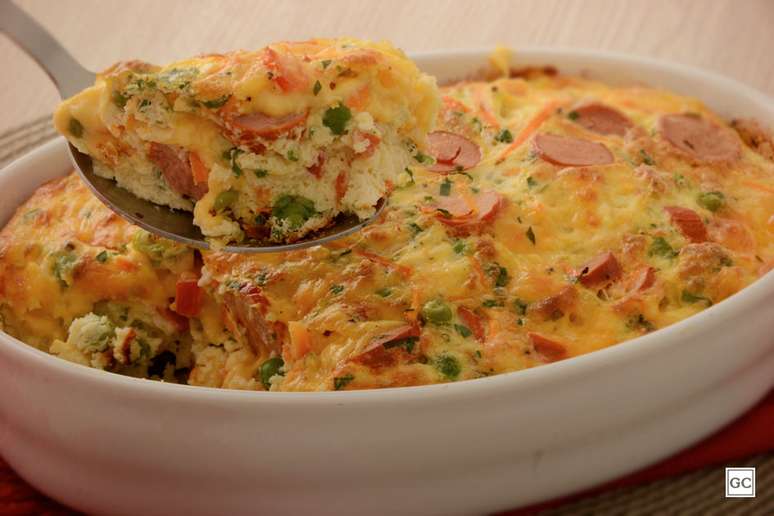 Omelete de salsicha – Foto: Guia da Cozinha