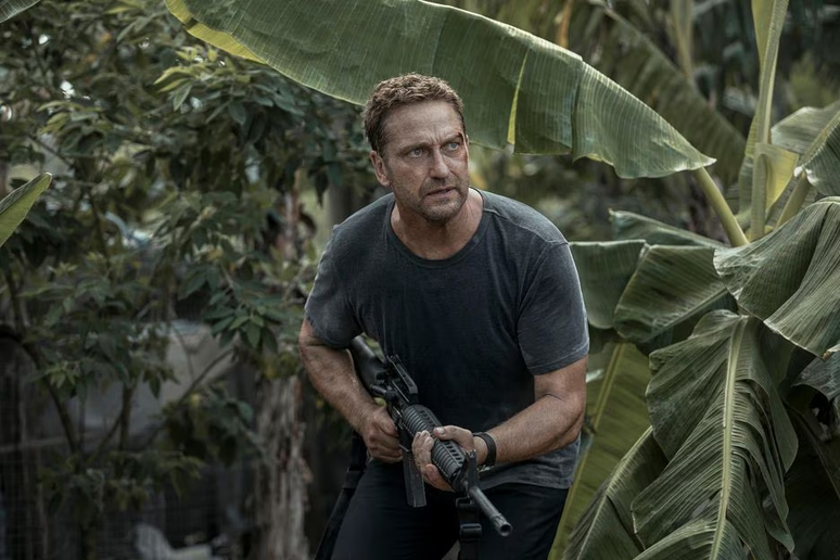 Gerard Butler reveals he was “burnt alive” in an on-set accident
