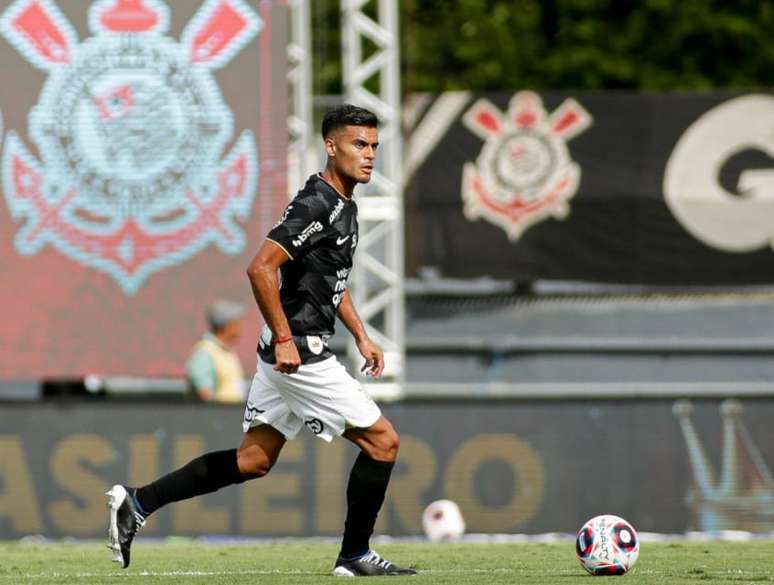 Fausto Vera não tem lesão, mas desfalcará o Corinthians por até duas semanas