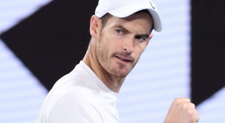 Murray faz história e vira o jogo mais longo da carreira após 5h45 no  Australian Open