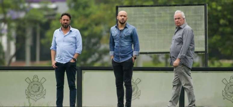 Corinthians é conservador no 'mercado da bola' e não tem negociações em aberto