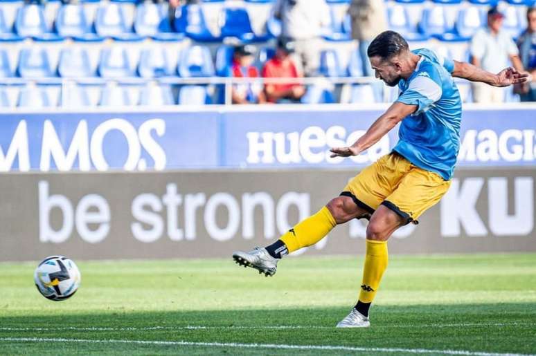 Xavi Torres estava jogando pelo Lugo na atual temporada (Foto: Reprodução/Lugo FC)