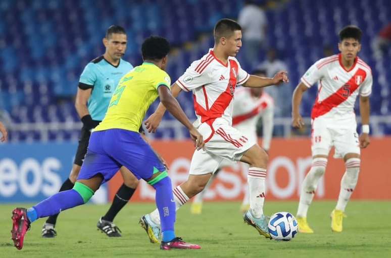 Brasil vence Peru na abertura do Sul-Americano sub-20 (Foto: Divulgação/Twitter @SeleccionPeru)