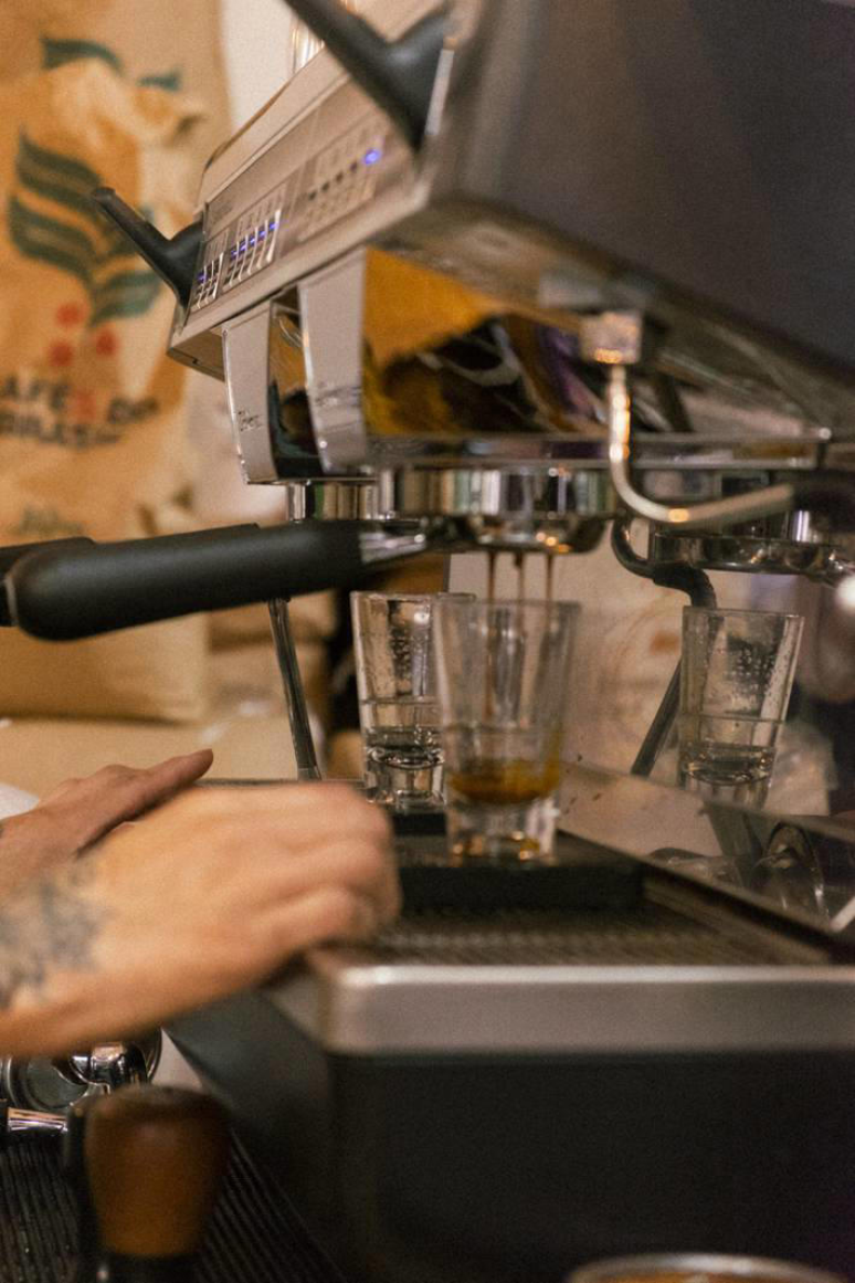 O Fora da Lei Café está no roteiro de cafeterias eleitas para o minifestival organizado pela Nescafé Origens.