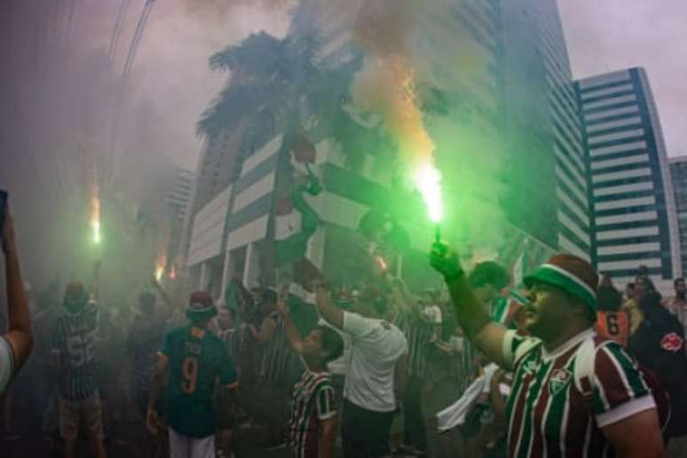 Fluminense foi recebido com festa em Vitória (Foto: Marcelo Gonçalves / Fluminense)