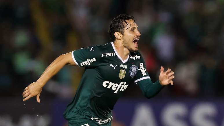 Veiga volta a marcar e tem confiança de Abel para retomar protagonismo no Palmeiras