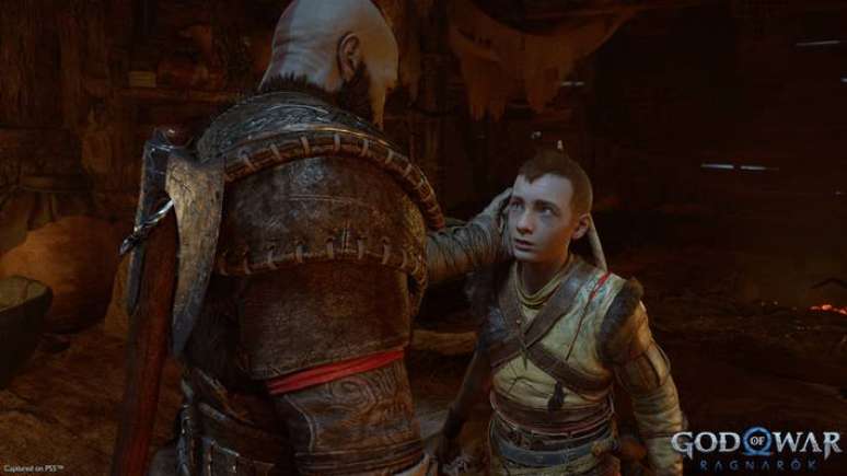 PS5 terá Dualsense temático de God of War Ragnarök