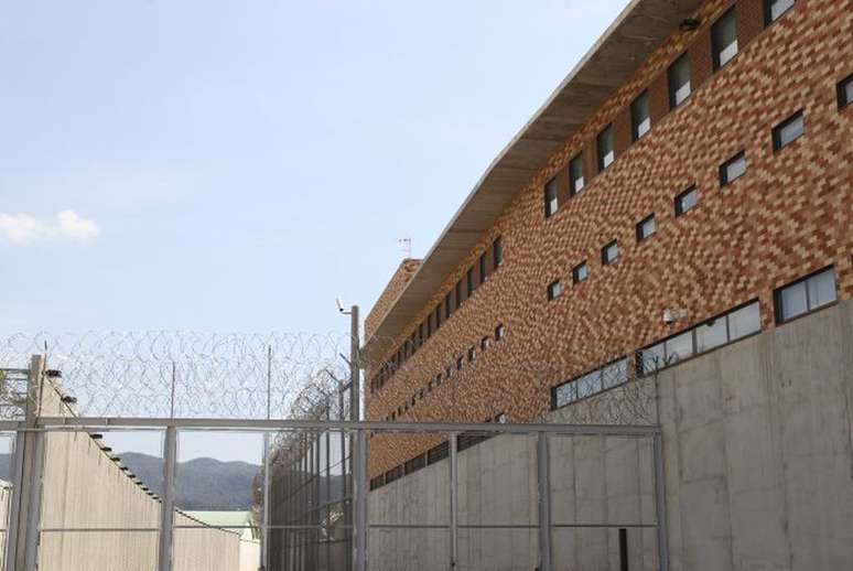 Vista exterior da penitenciária Brians 2, em Barcelona, na Espanha. Daniel Alves está preso preventivamente na unidade.